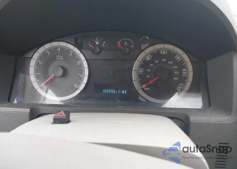 2009 Ford Escape Xlt z USA, uszkodzony, nr VIN 1FMCU93739KC47248